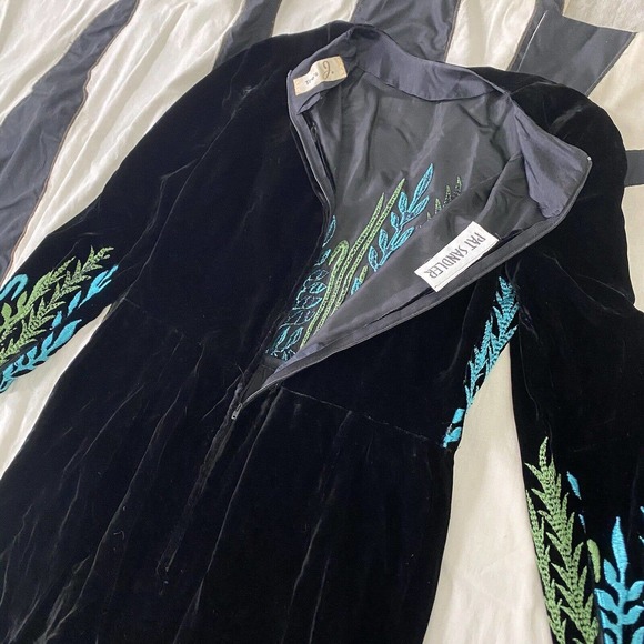 1960s Designer Silk Velvet Evening Gown w Elaborate Floral Embroidery Boho Glam - Picture 10 of 14